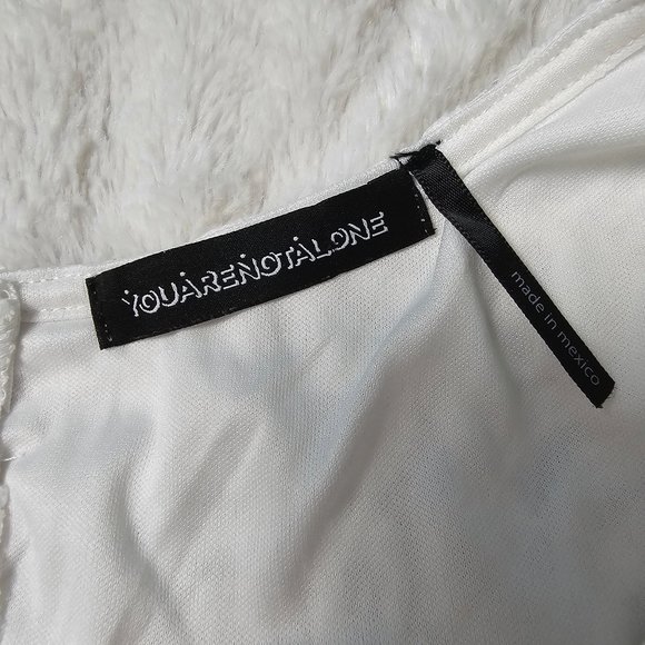 You Are Not Alone White Lined Lace Dress with Cut Out M - Picture 5 of 6